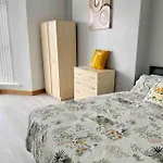 Swansea City Bay - 5 Bed Townhouse