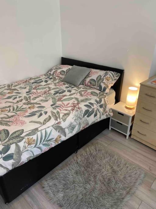 Bay - 5 Bed Townhouse Holiday home Swansea
